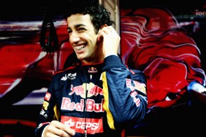 Daniel-Ricciardo-portrait-Carlo-300x199