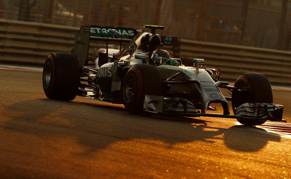 Rosberg in azione durante le qualifiche